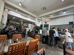 호치민 응우옌반꾸